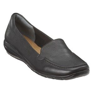 NWOT Easy Spirit shoes size 5M